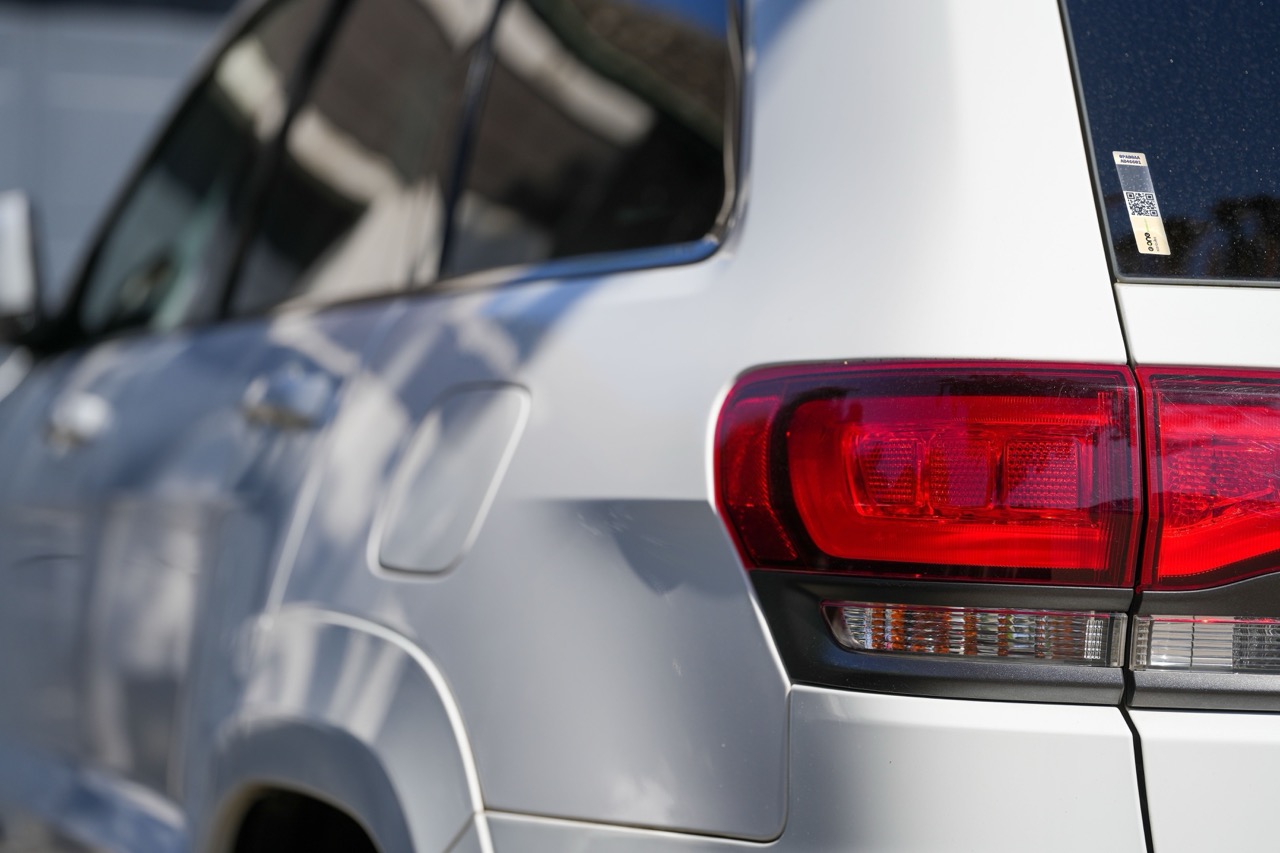 Automobile